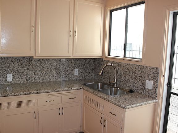 5th image of 4618 W 118th St