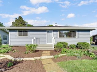 4415 Buckley Rd, Lisle, IL 60532