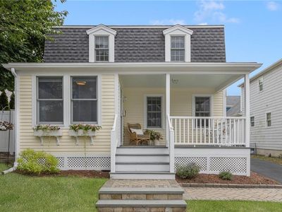 28 Wilbur Ave, Newport, RI, 02840