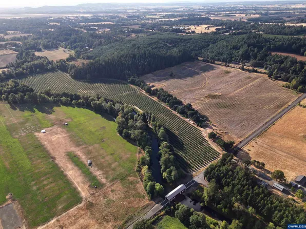 Harris Ln SE, Jefferson, OR 97352