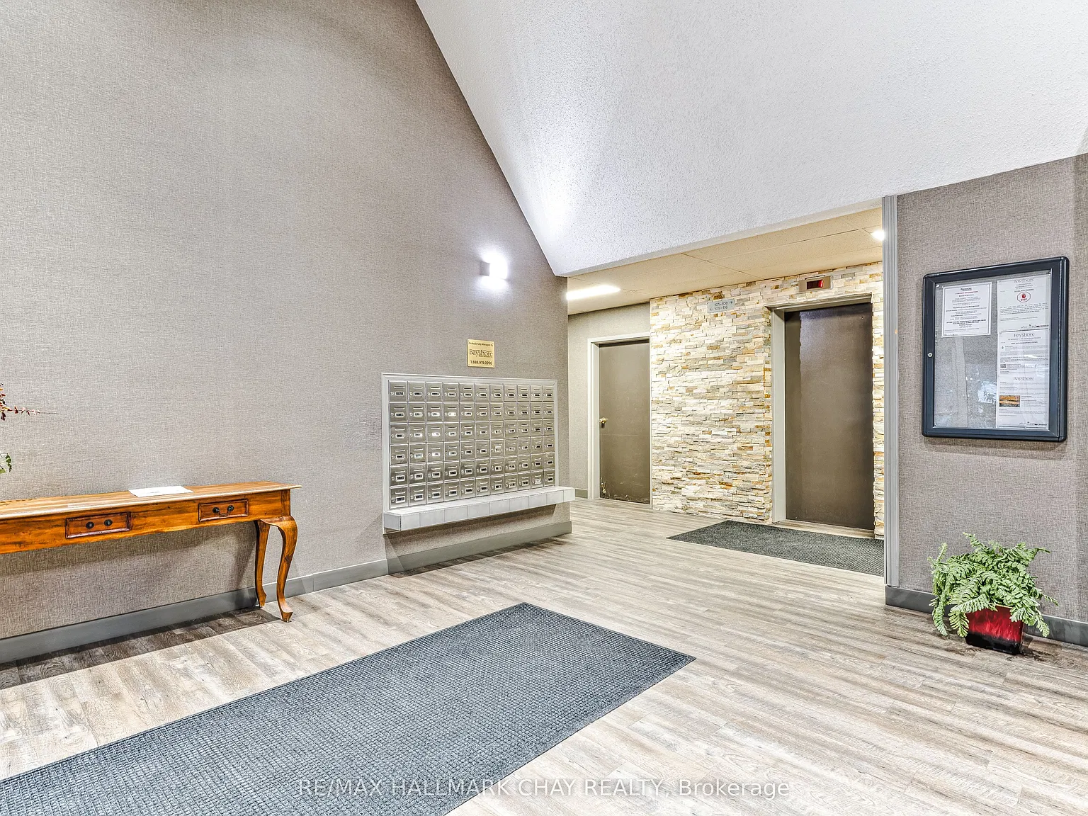 2 bed, $2,100 — Photo 4
