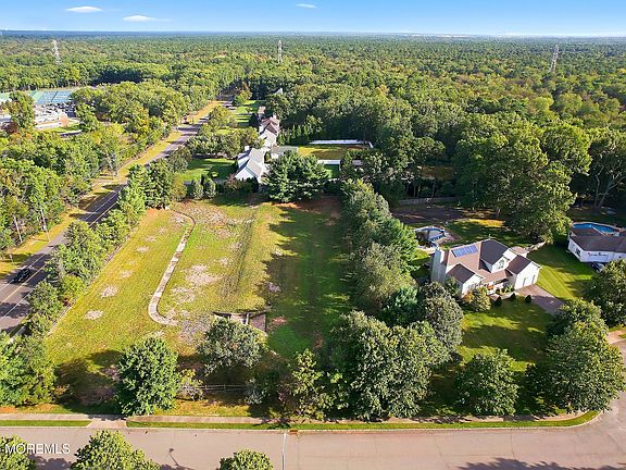 2nd image of 5 Mitchell Lane