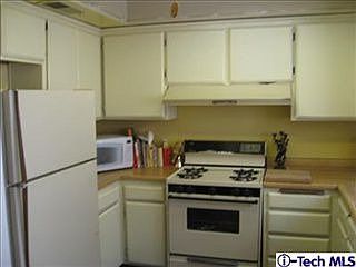 2nd image of 288 S Oak Knoll Ave APT 7