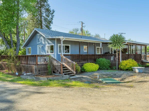 301 Winery Ln, Roseburg, OR 97471