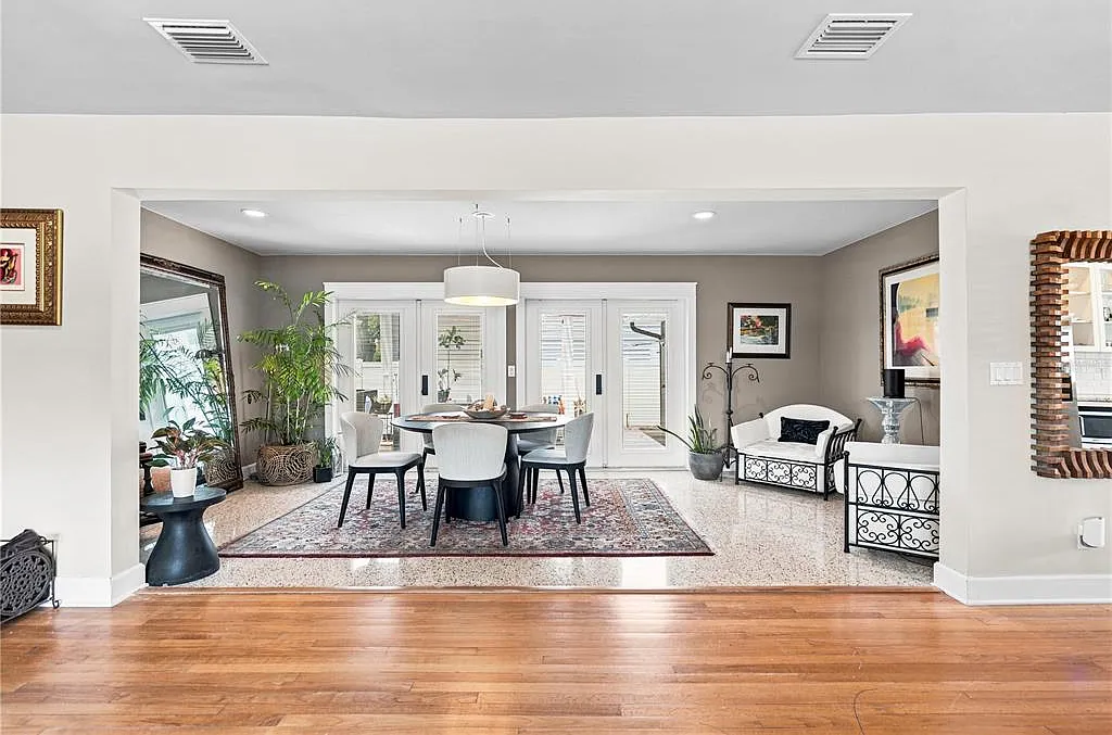 3 bed, 2.5 bath, 1964 sqft, $5,500 — Photo 4