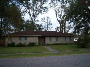 9422 Redwood Dr, Baton Rouge, LA 70814