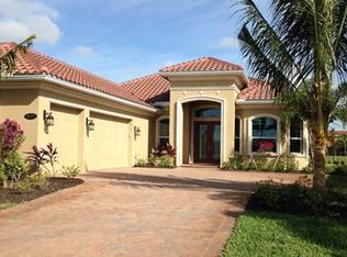 9475 Lagomar Ct, Naples, FL 34114