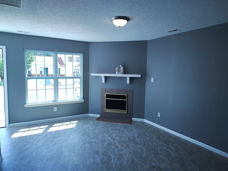 995 W Pueblo Dr — Photo 4