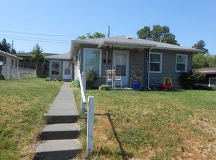 904 W 11th St, The Dalles, OR