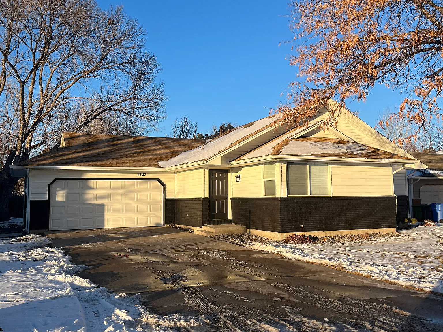1727 Hoffman Dr — Photo 4