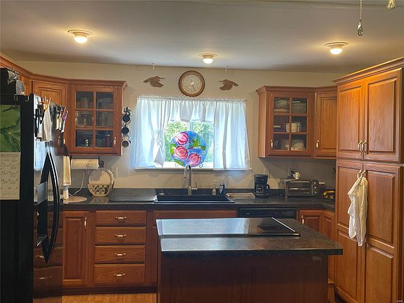 2nd image of 412 N Park Ave