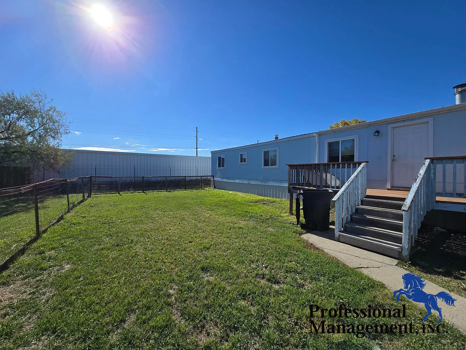 3 bed, 1.5 bath, 952 sqft, $1,495 — Photo 2