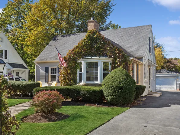 526 S Evergreen Ave, Arlington Heights, IL 60005
