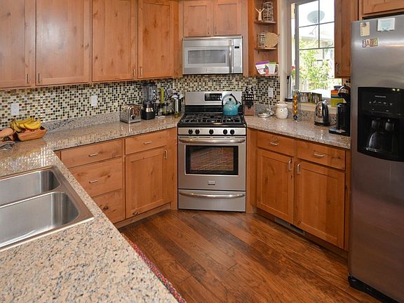 5th image of 1025 Montgomerie Cir