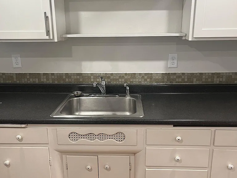 1812 W Pacific Ave #5 — Photo 7
