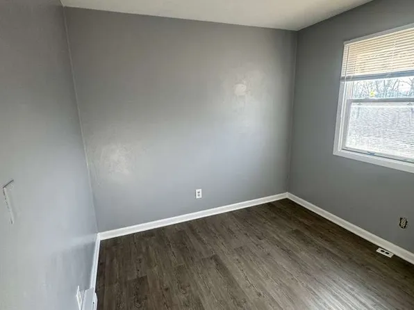 1334 Juniper Dr APT 16, Rantoul, IL 61866