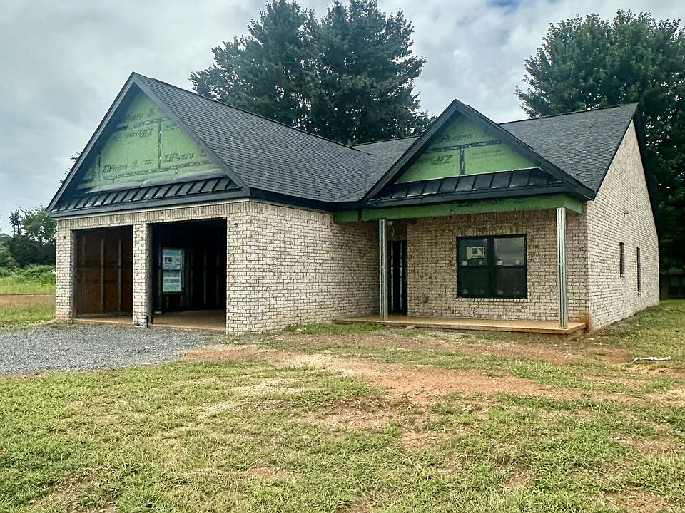 2nd image of 2464 Sandstone Dr