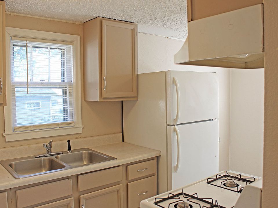 1st image of 1012 E 26th St #0