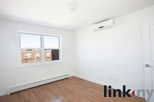 Rented by Link NY Realty | media 28