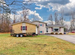 2261 E Turkeyfoot Lake Rd, Akron, OH 44312
