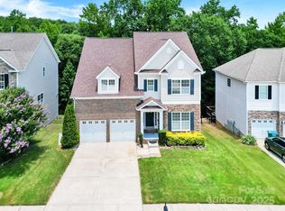 14034 Green Birch Dr, Pineville, NC 28134