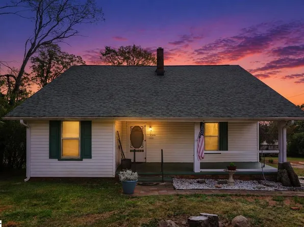 312 E A Ave, Easley, SC 29640