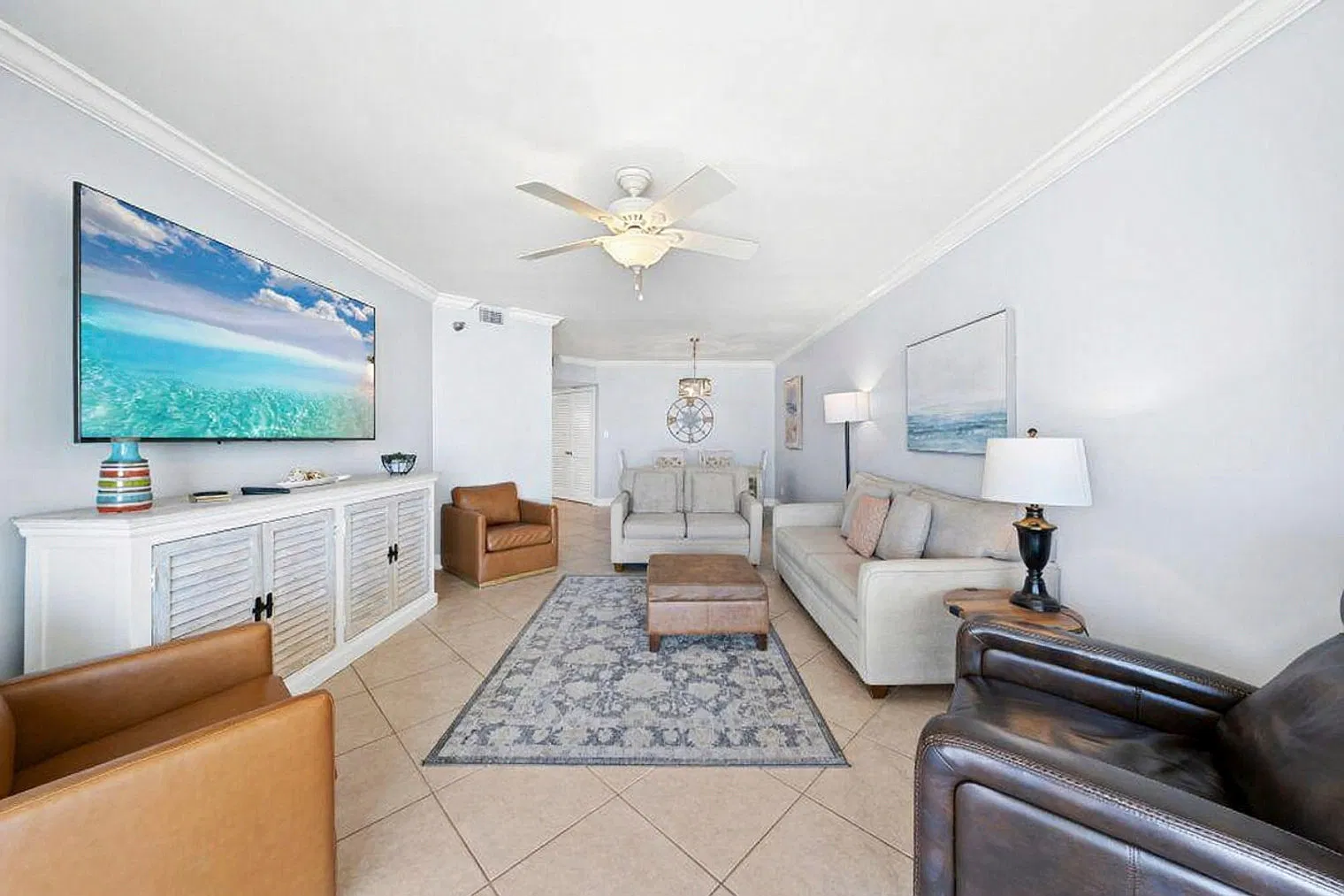 3 bed, 2.0 bath, 1270 sqft, $8,424 — Photo 2