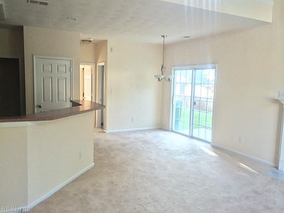 4th image of 1832 Mizzen Ln