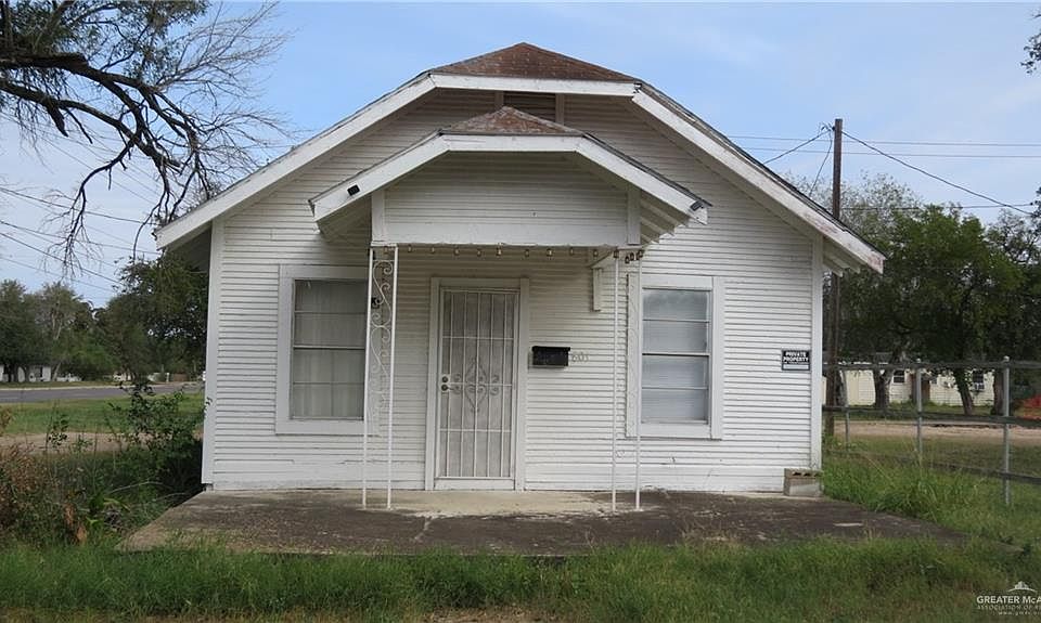 1st image of 801 E Tom Landry St