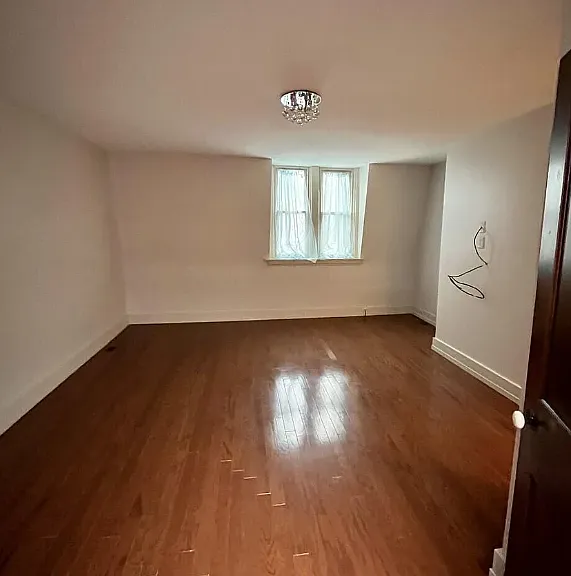 503 Russell St — Photo 13