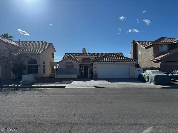 807 Zinnia Cir, Henderson, NV 89015