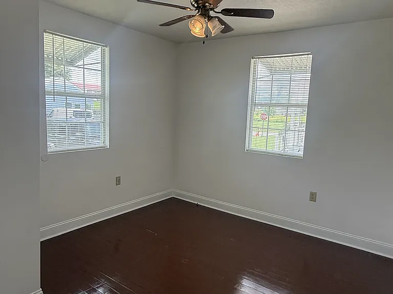 213 Chestnut Ave — Photo 9