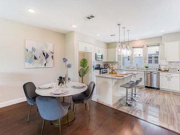 4th image of 915 Cotati Ter #2