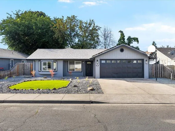 338 Joseph St, Central Pt, OR 97502