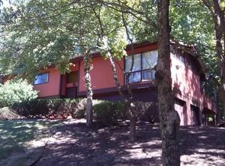 16 Lancaster Ln, Monsey, NY 10952
