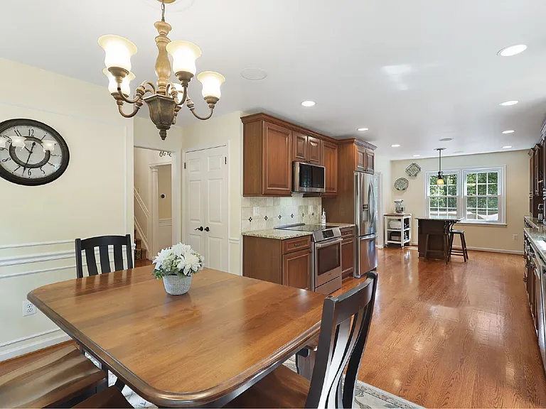 11734 Quay Rd — Photo 16