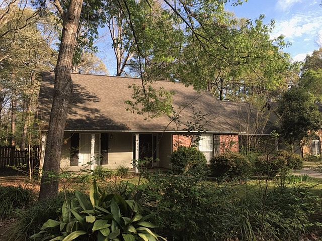 1st image of 117 Greenbriar Cir