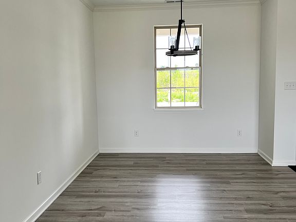 3rd image of 11803 Adair Pl
