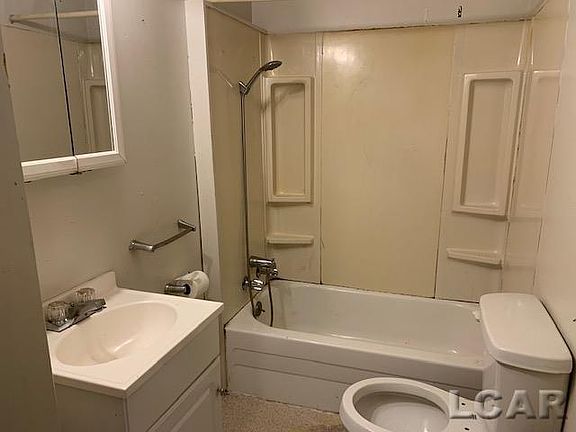 5th image of 224 E Front St APT 1