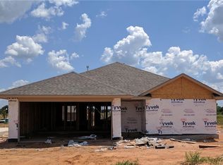 10516 Turtle Back Dr, Midwest City, OK 73130