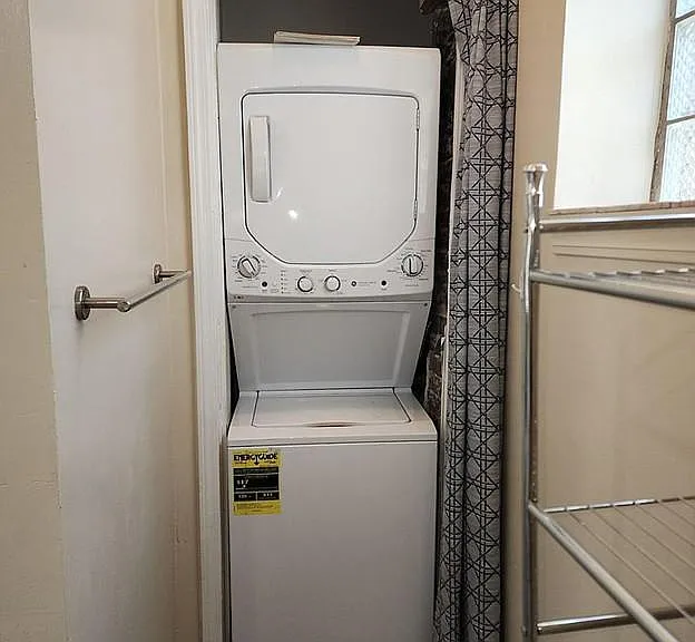 Unit Photo