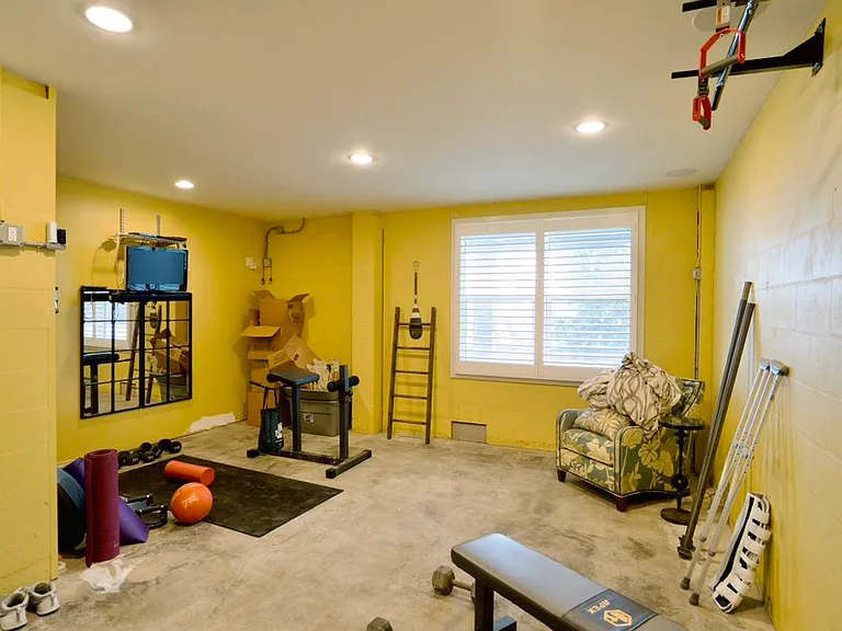 1205 Gulf Way St — Photo 40
