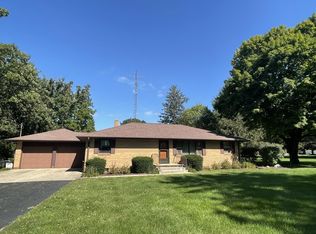 206 Palmyra Rd, Dixon, IL 61021