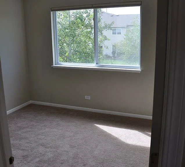 109 E Haines Dr — Photo 6