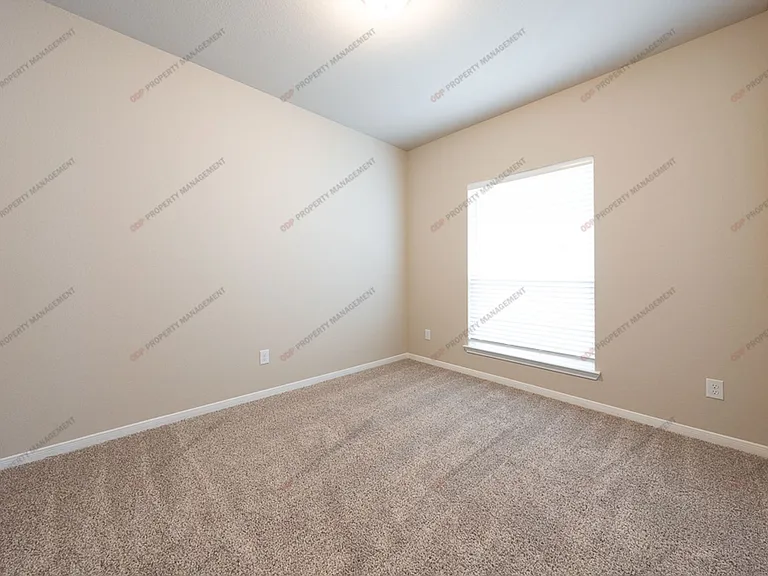 5305 Friars Loop — Photo 23