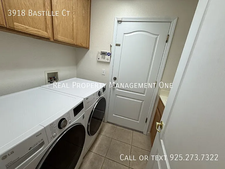 3918 Bastille Ct — Photo 20