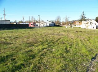 180 McDonald Ln, Grants Pass, OR 97527