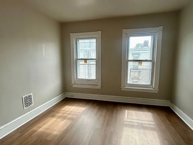 605 Eisenbrown St — Photo 28