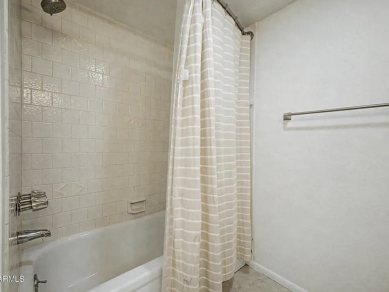 2225 E Catalina Dr — Photo 14