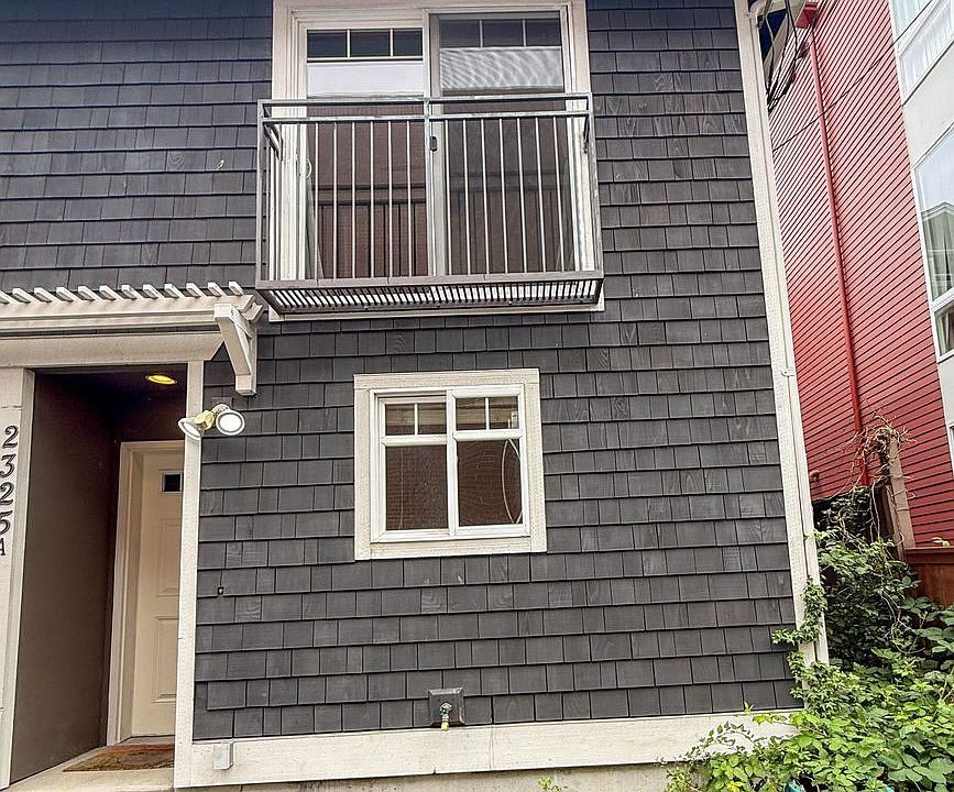 1st image of 2325 Franklin Ave E #A